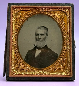 Antico Sesto Piatto Tintype/Dagherrotipo Vittoriano Maschio + Recinto Ornato - Foto 1 di 10