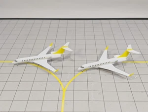 2x Bombardier Global 7500 Business Private Jet Model 1:400 Scale LIMITED EDITION - Picture 1 of 17