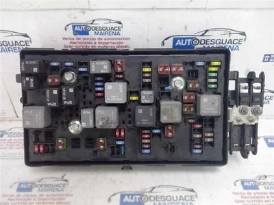 Caja Reles Chevrolet orlando 2011 20 ltz 20 ltr 120 kw diesel cat - Imagen 1 de 4