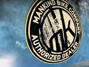 Mankind BMX Bike Company mittelgroßer Shop / Wand / Rampe Aufkleber Aufkleber - Bild 1 von 1