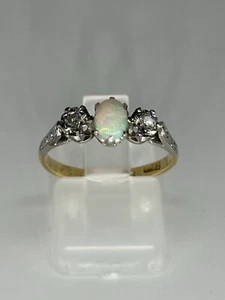 18ct Gold Opal And Diamond Three Stone Ring Size M free postage gift wrapped - Picture 1 of 13