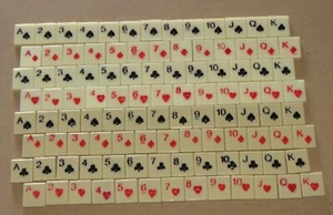 Piezas de juego POKERKUB de colección 1983 - Juego completo de 104 azulejos de plástico trajes de tarjetas - Imagen 1 de 1
