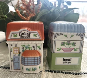Menge 2 International Spice Market Sammlung Feines Porzellan Gewürzgläser Sehr guter Zustand - Bild 1 von 6