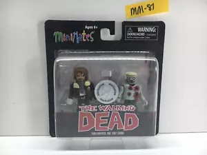 Minimates SURVIVOR RICK & SHOT ZOMBIE Walking Dead TOYS R US EXCLUSIVE 2013 - NUOVO - Foto 1 di 8