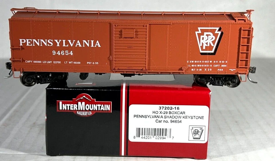 INTERMOUNTAIN HO SCALE X-29 BOX CAR PENNSYLVANIA 37202 - Image 1 of 3