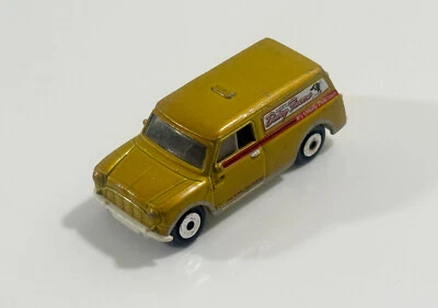 Matchbox 2006 Austin Mini Van -Dairy Farms Die-Cast - Image 1 of 4