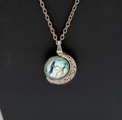 Jack and Sally Pesadilla Antes de Navidad Luna Colgante Dije Media Luna Collar Foto 1 de 4