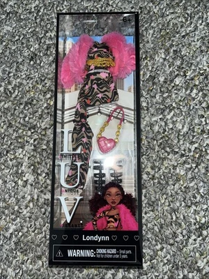 LUV Ilimitado Único Vibrante Londyn Moda Paquete y Accesorios Muñeca Ropa Foto 1 de 4