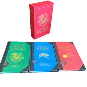 The Hogwarts Library Boxed Set inc. Fantastic Beasts H/B First Editions X 3 - Foto 1 di 18