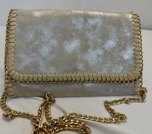 NWT Chelsea 28 Gold Metallic Clutch Crossbody W/ Gold Chain Detail & Handle - Picture 1 of 7