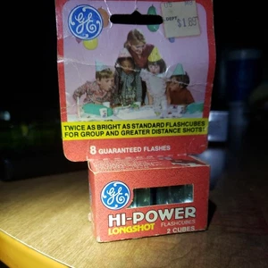 Vintage GE Hi-Power Longshot Flash Cubes Box of 2 Cubes-8 Flashes - Picture 1 of 5