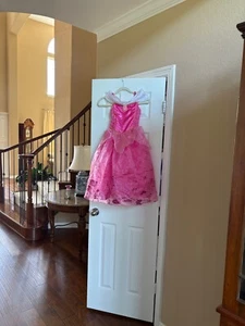 Disney Store Aurora Costume Dress Girls Sleeping Beauty size 5-6 EUC LN! - Picture 1 of 6