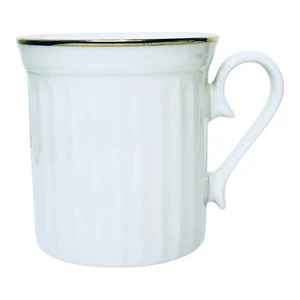 Lenox MATELASSE Porcelain White Gold Trim Coffee Mug - Picture 1 of 4