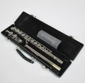 Gemeinhardt 2BLK Student Flute - RRP £1000 - In Mint Condition - Comes With Case - Picture 1 of 3