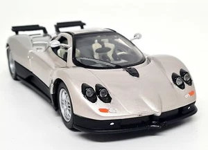 Motormax 1/24 Pagani Zonda C12 S Silver Supercar Diecast Scale Model Car - Foto 1 di 7