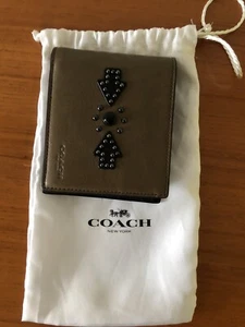 COACH - Men’s Grey - Leather Bi Fold Wallet and ID holder With Dust Bag - Picture 1 of 9