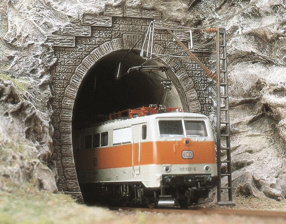 Tunnel Maquette 16x9 Cm Produit Noch Qualité Allemande Entrée De Tunnel Pour Modélisme Ferroviaire - Noch 34851 - 1 Voie, Dimensions 7,9 X 7,6 Cm Décoration Réseau Train Tunnel 1 Voie 16x9 Cm