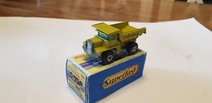 Matchbox Superfast Transitional No 28 Mack Dumper Green Repro Box - Imagen 1 de 3