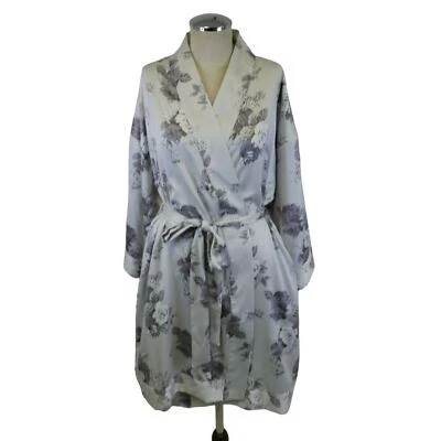 Shimera Size L Women's White Floral 3/4 Sleeve Polyester Knee Length Robe (a) - Image 1 of 4