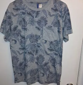 Camisa Dividida por H&M Para Hombre Estampado Tropical Gris Y Azul - TALLA MEDIANA - Camisa H&M - Imagen 1 de 12