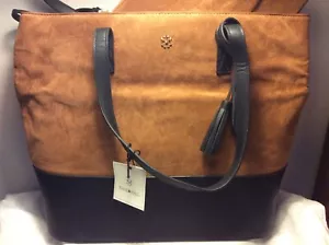 BOLSO DE MANO HALLMARK MARK & HALL Nuevo con Etiqueta MARRÓN Y NEGRO Forrado con bolsa de cosméticos - Imagen 1 de 5