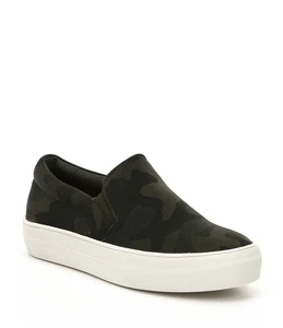 Steve Madden Women's Gills Classic Slip-On Fashion Sneaker, Camo - Picture 1 of 5