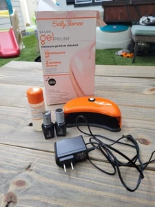 Sally Hansen Salon Gel Polish Manicure Starter Kit W/ LED Lamp Red My Lips - Picture 1 of 2