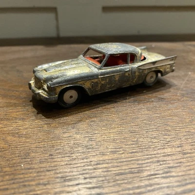 Corgi Toys 211S Studebaker Golden Hawk in silver-gold #940 - Image 1 of 4
