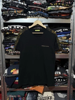 Camiseta negra de lujo Versace Jeans con logotipo dorado para hombre talla L Y2K Hype Foto 1 de 4
