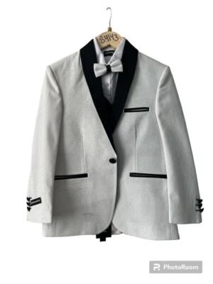 Traje de 5 piezas para niños World of USA Foto 1 de 2