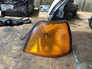 BMW 3 Series Right Corner Light 318i E36 05/1991-09/2000 - Picture 1 of 4