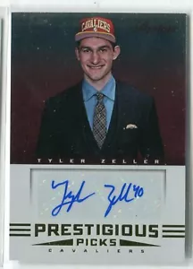 2012-13 Prestige Tyler Zeller Prestigious Picks AUTOGRAFO RC CAVS CAVALIERS - Foto 1 di 1