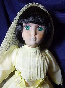 "Betsy"" Muñeca de Porcelana Como Nueva de Colección de Danbury Una Novia del Período Flapper - Imagen 1 de 11