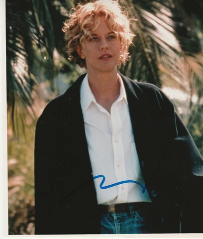 Meg Ryan CERTIFIED Signed autographed colour 8 X10 photo + COA Cover