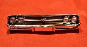 AMT 1964 Olds Cutlass 442 Front Bumper and Grille 1/25 - Picture 1 of 3