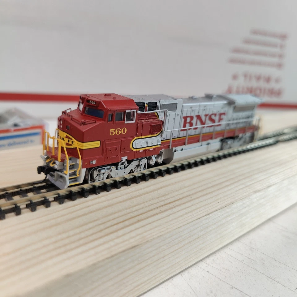 Atlas Dash 8-40BW Digitrax DCC BNSF #560 escala N probado funcionando  Foto 1 de 4