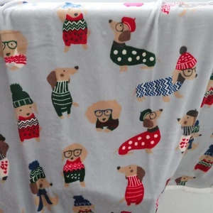 Dackel Hunde Pullover hellgrau flauschige Decke Überwurf 50" x 60" NEU - Bild 1 von 3