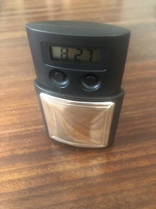 SVEGLIA OROLOGIO DIGITALE DA VIAGGIO BORSETTA LAMINA ARGENTO PERSONALIZZABILE - Foto 1 di 4