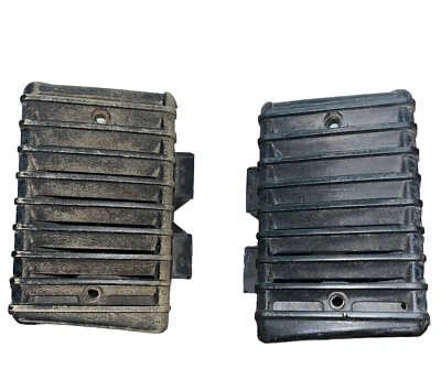 79-83 Toyota Hilux camioneta SR5 B pilar cabina ventilación cubiertas bisel de ajuste OEM USADO Foto 1 de 4