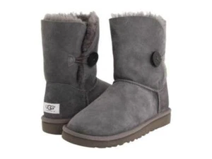UGG Australia Classic Bailey Button grau grey 5803 Lammfell Damen Original Stiefel - Bild 1 von 10