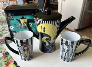 Disney The Nightmare Before Christmas Teekanne + zwei Teetassen (Halloween) - Bild 1 von 6