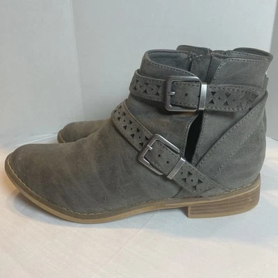 Rocket Dog Ankle Boots Women’s Size 8B Gray Low Heel Western With Zip & Buckles - Image 1 of 4