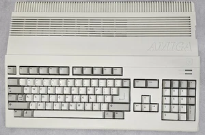 Commodore Amiga 500 mit Erweiterung A501 - Bild 1 von 24