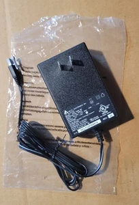 Delta Electronics Netzteil ADP-18DW BB - Eingang 100-120V~0,5A 60Hz - Ausgang 12V - Bild 1 von 5