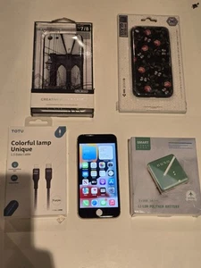 Apple iPhone 7 Gold 32GB (Unlocked) & Accessories + Cases - Picture 1 of 5