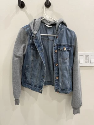Cisono Juniors Jean Jacket Size Large. Soft gray sleeves.  - Image 1 of 4