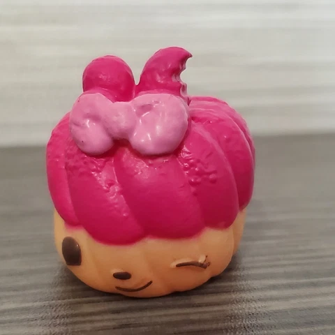Num Noms Donut Cherry Ann Series 3 002 Scented Cover Cover