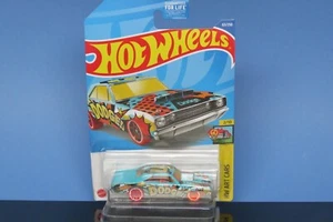 Dodge Dart 2022 Hot Wheels HW '68 ART CARS exclusivo de Kroger - Imagen 1 de 6
