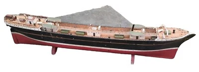 Antiguo modelo de barco de madera velero PARMA para restauración faltan mástiles Foto 1 de 4