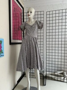 Vintage Floral Daydress-tea-1930s/1940s Era-romantic-gray-pink-Party-Cotton-s/m - Picture 1 of 10